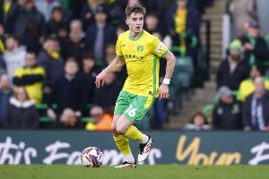 华体会网页版-镜报：曼城19岁外租中场雅各布-赖特希望留在诺维奇