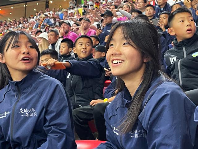 华体会体育-欧洲杯上的中国足球少年：那一刻，我的心在颤抖