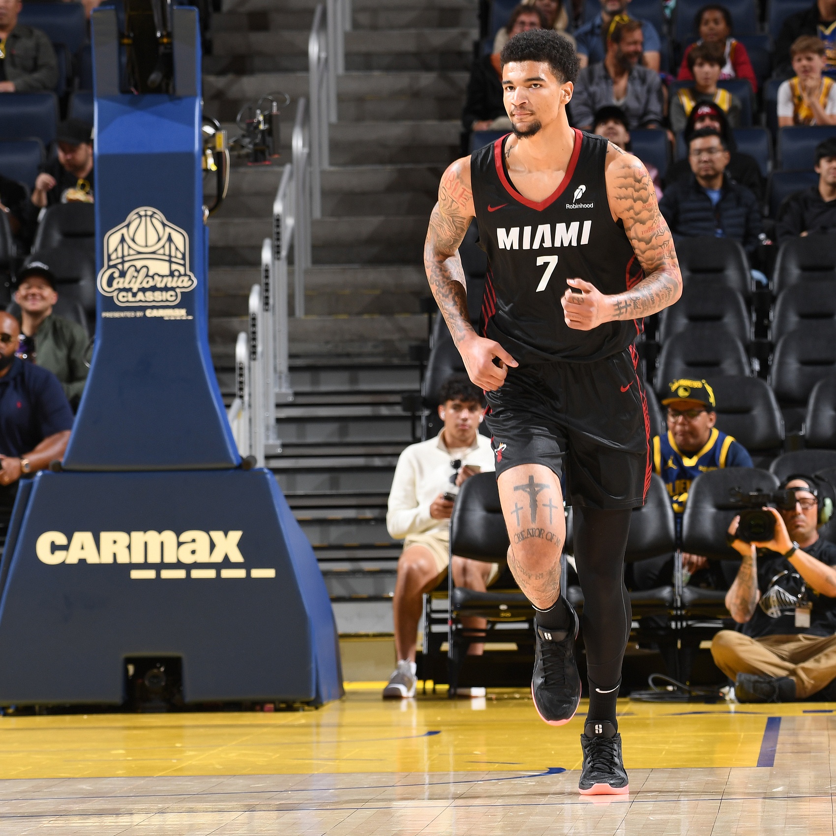 华体会网页版-Windhorst：热火将韦尔视为非卖品 哈克斯的表现态度让球队不满